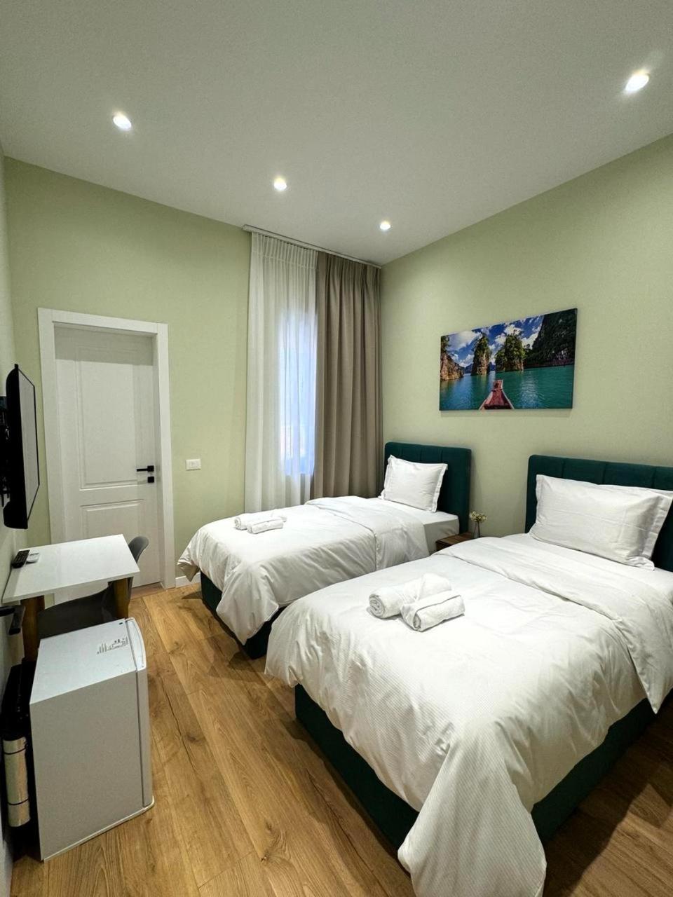 Vila Panto Tirana Bagian luar foto